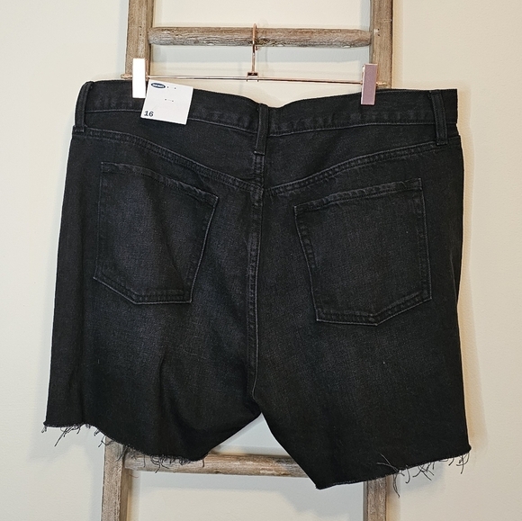 ⭐️40% Off⭐️ Old Navy Dad Shorts in Faded Black - Picture 10 of 14